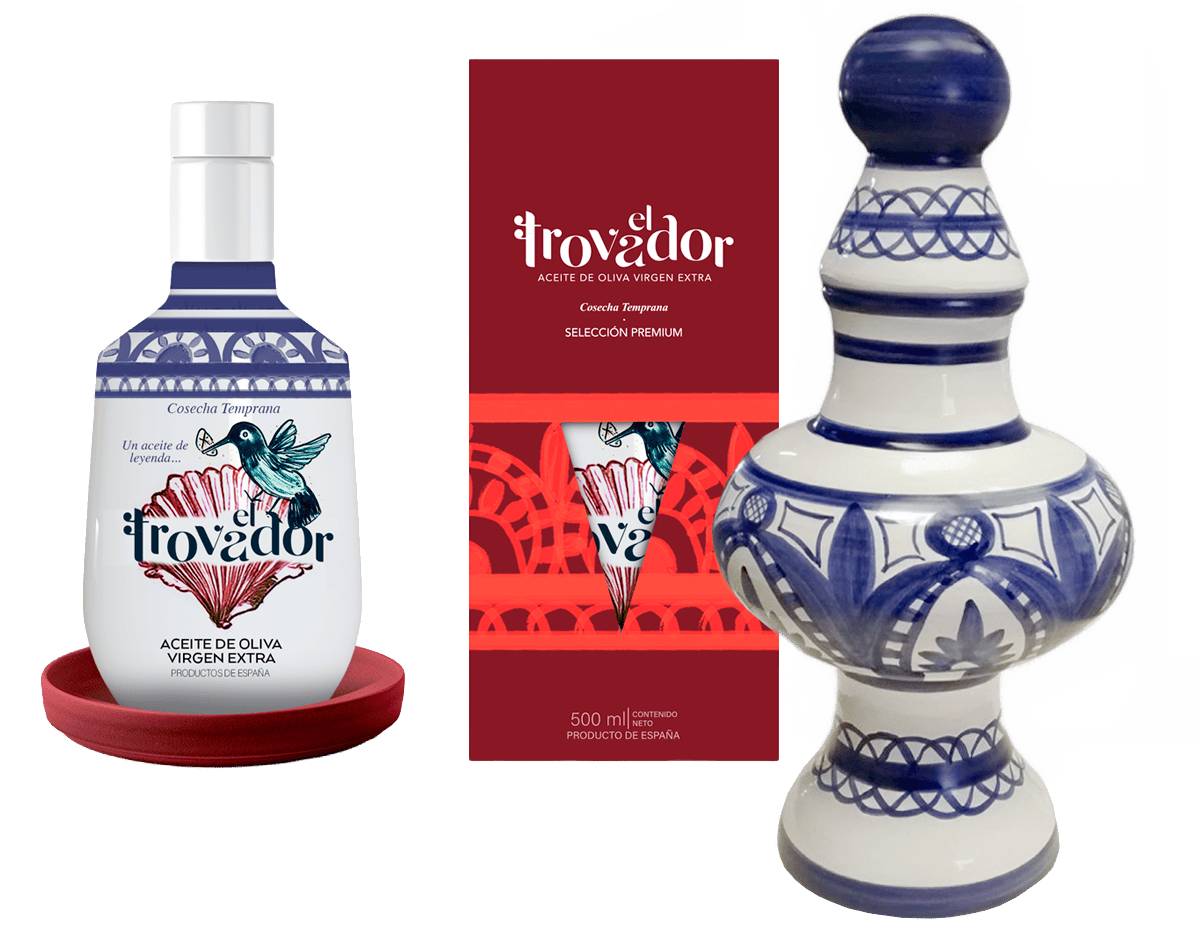 Composición del AOVE Premium El Trovador: botella blanca, libro rojo y tibor cerámico